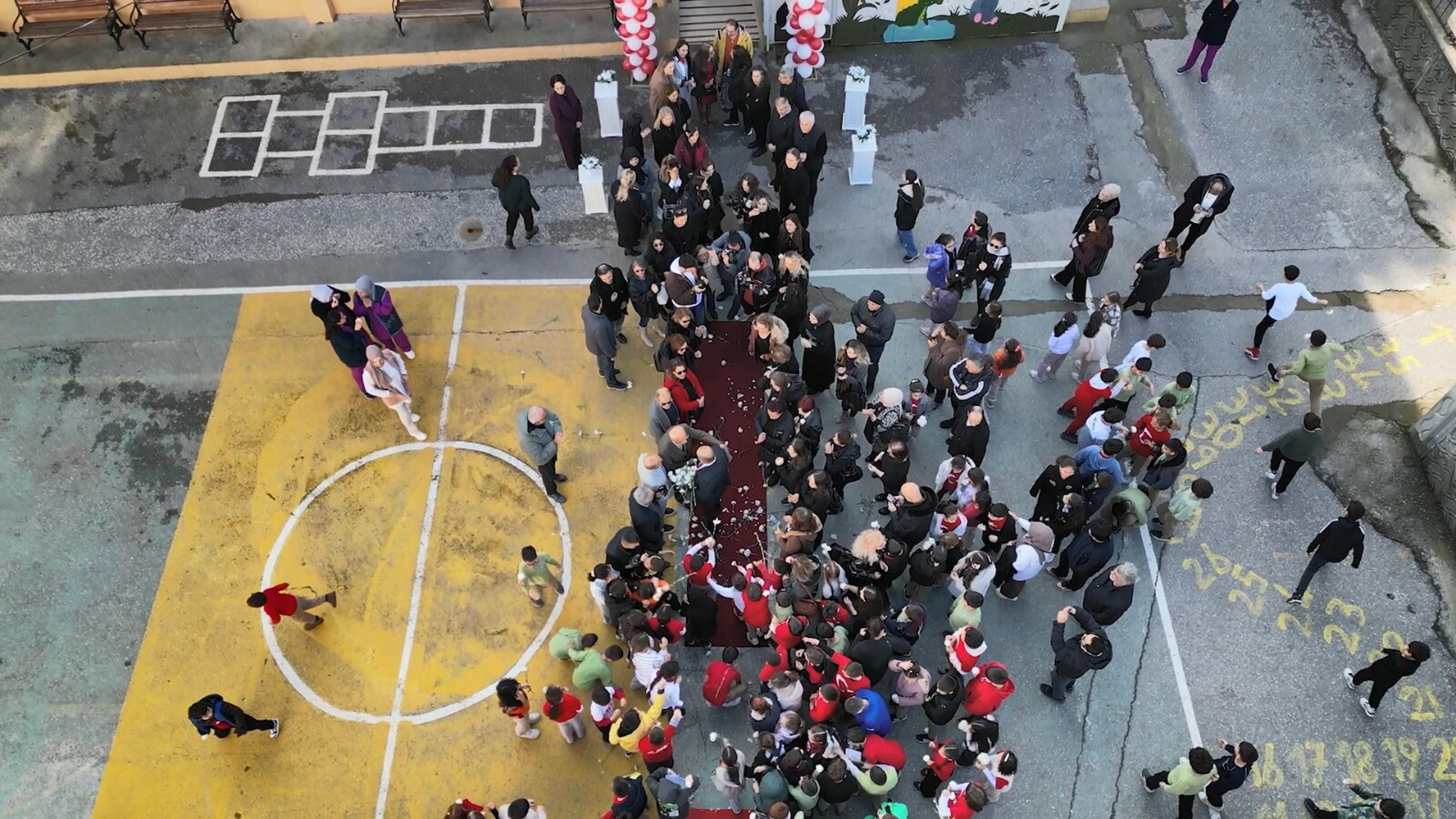 E M E K L I Y E A Y R I L A N 39 Y I L L I K O G R E T M E N E G O 1151055 341850