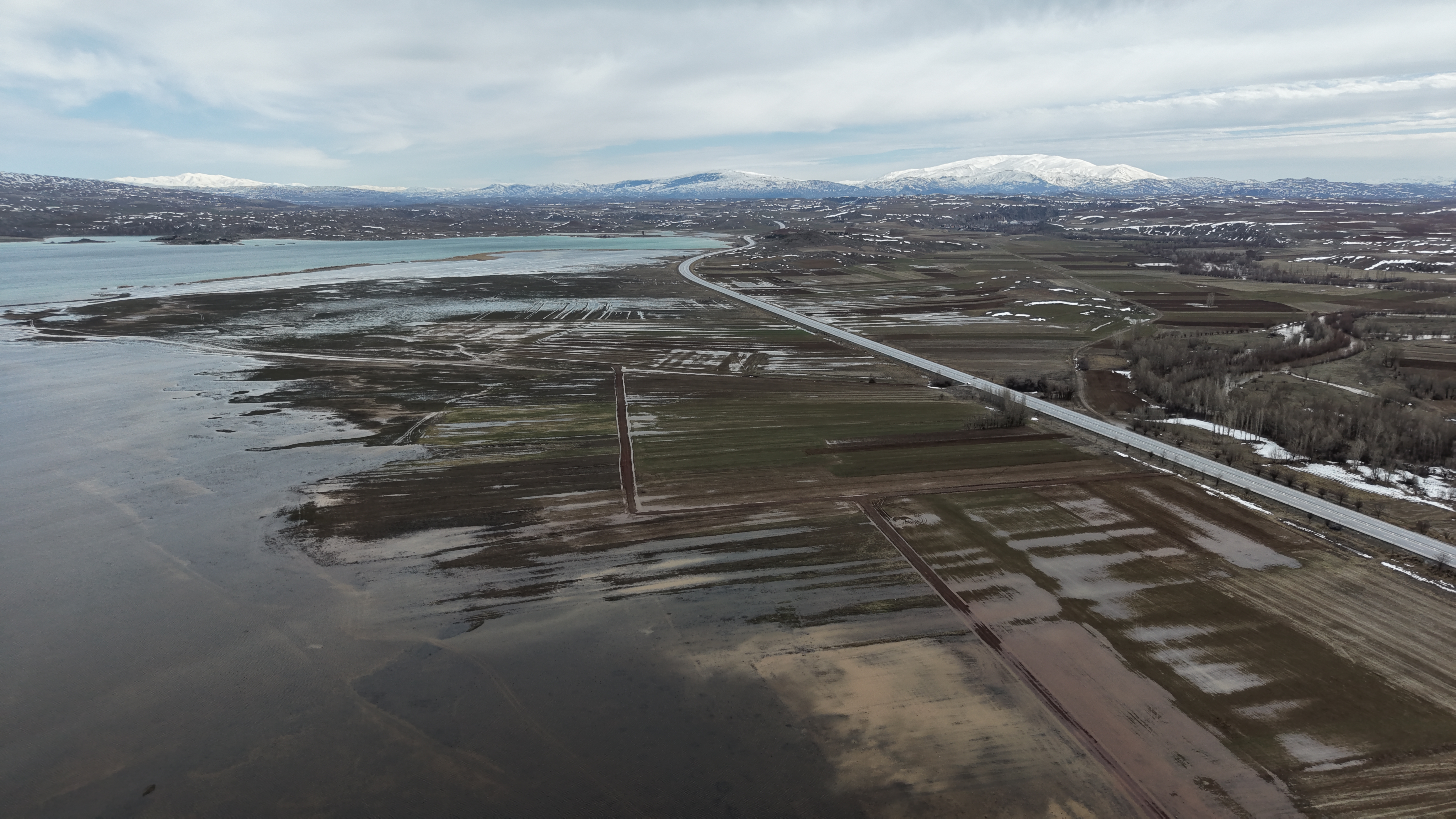 E R I Y E N K A R S U L A R I N E D E N I Y L E T O D U R G E G O L U 1171850 348092