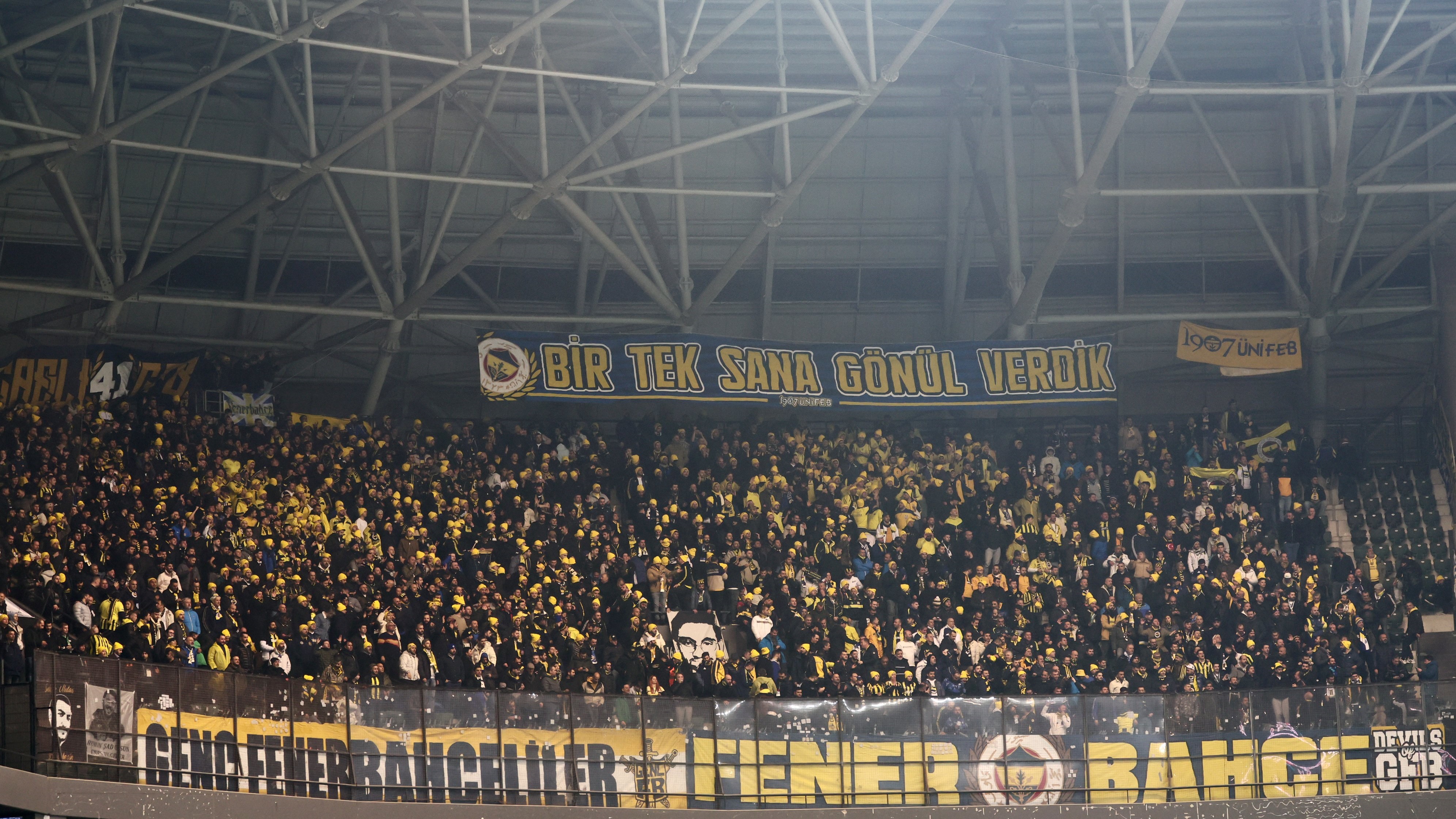 F E N E R B A H C E Z O R L U K O C A E L I D E P L A S M A N I N D A N 1147417 340734