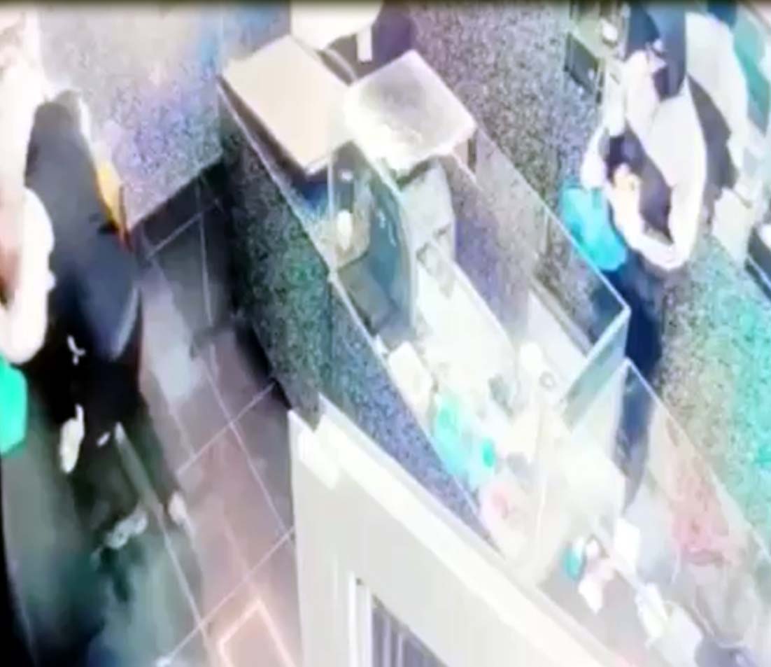 G A Z I A N T E P’ T E K U Y U M C U S O Y G U N U K A M E R A D A 1177360 349732