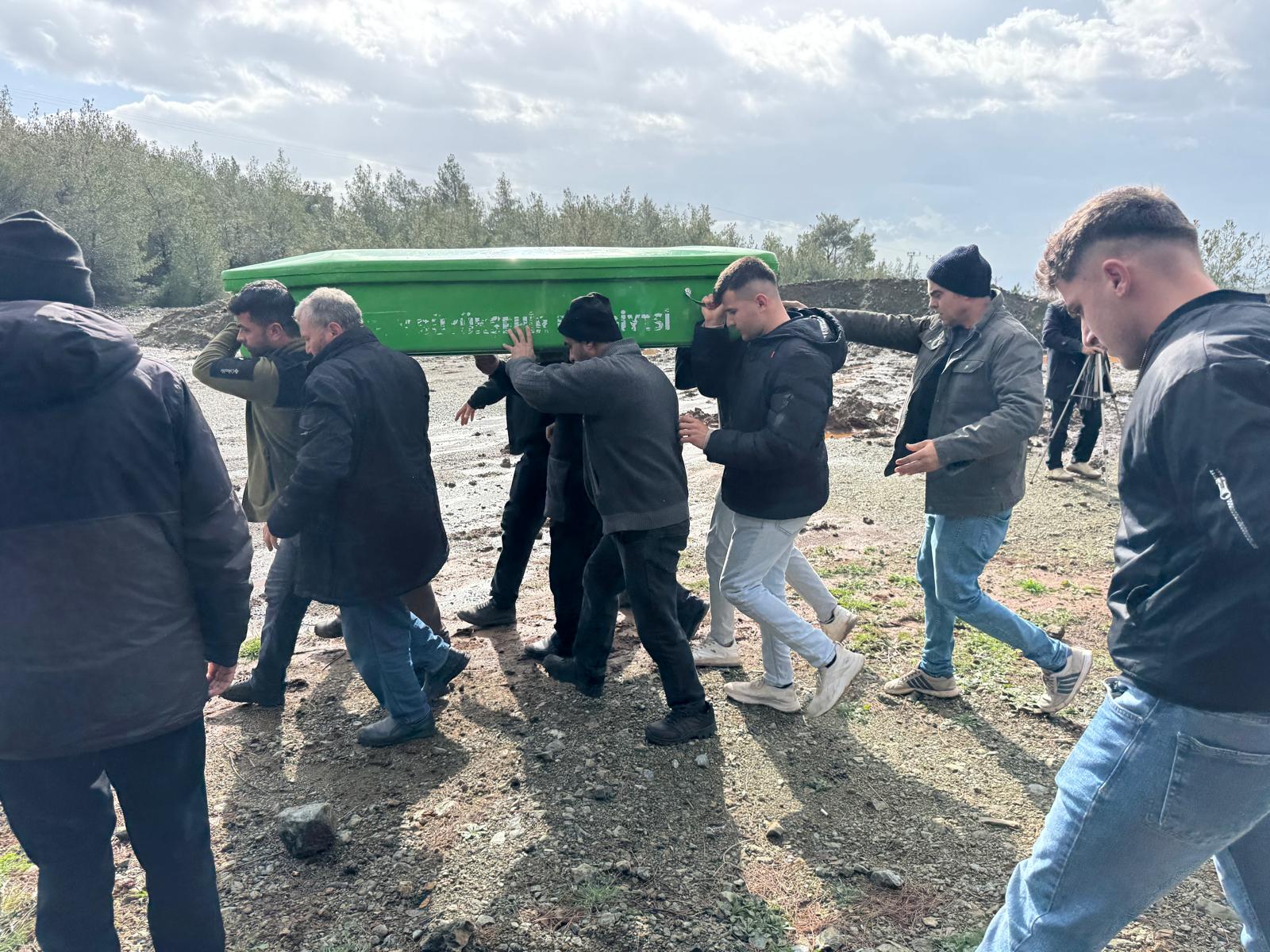 H A T A Y D A S O B A D A N S I Z A N G A Z D A N Z E H I R L E N E N 1148425 341071