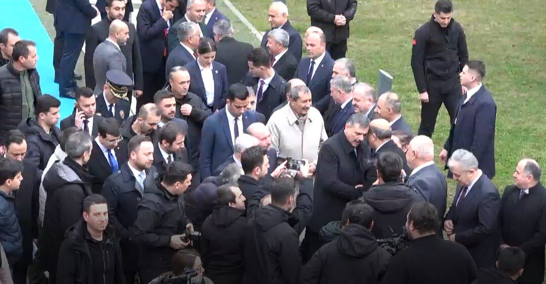 I C I S L E R I B A K A N I C I F T C I G E C M I S T E G O R E V Y 1185832 352308