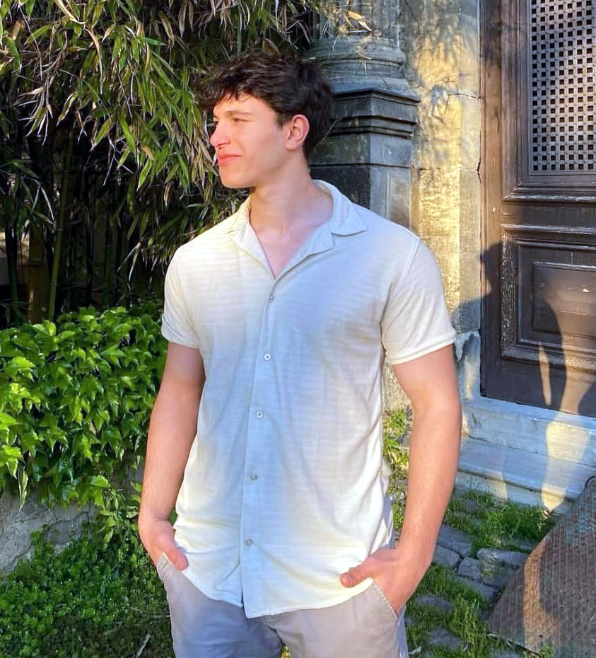 I S T A N B U L A V C I L A R D A 20 Y A S I N D A K I M O T O S 1164509 345930