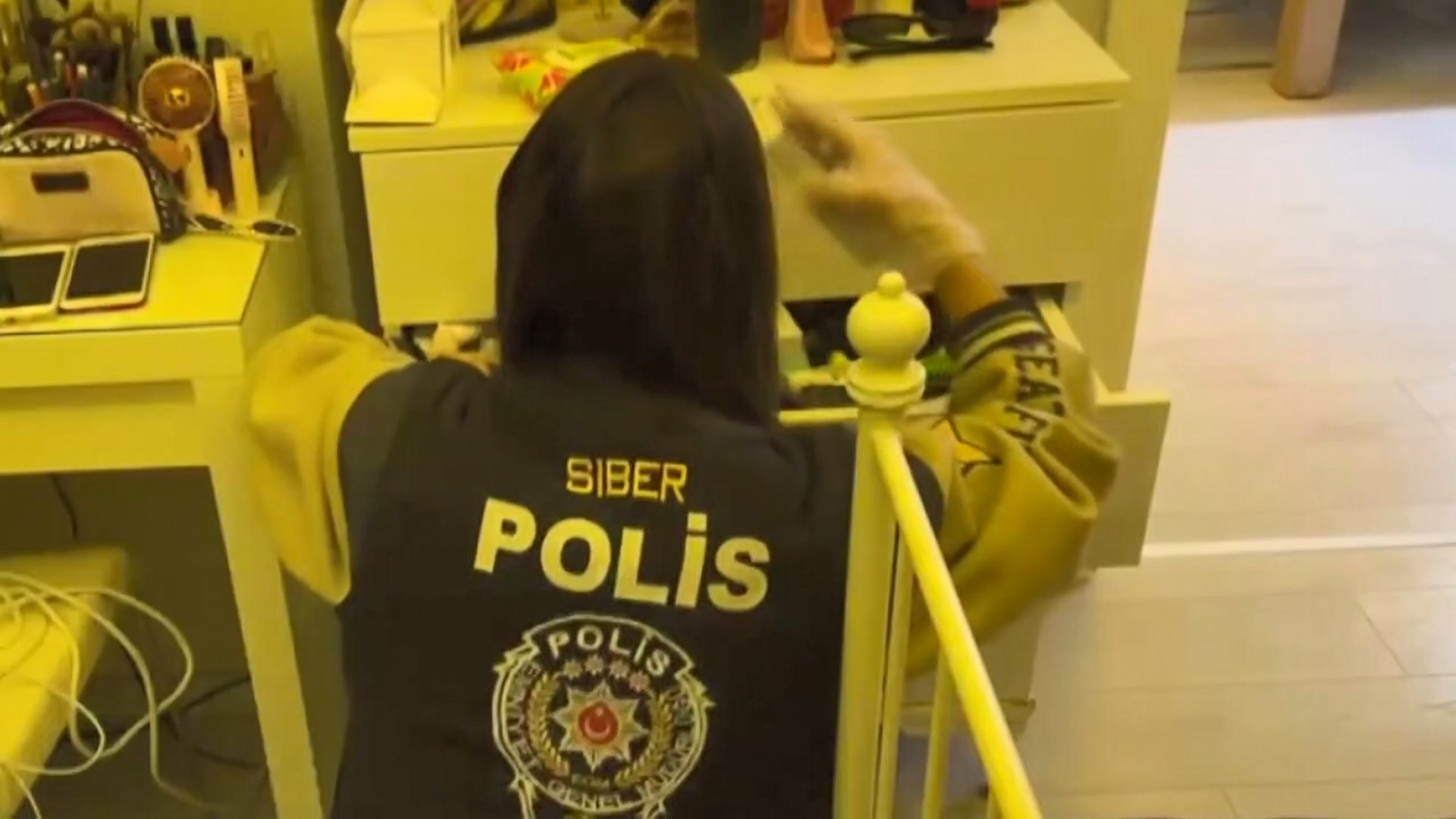 I S T A N B U L C O C U K L A R A Y O N E L I K C I N S E L I S T I 1154774 342913