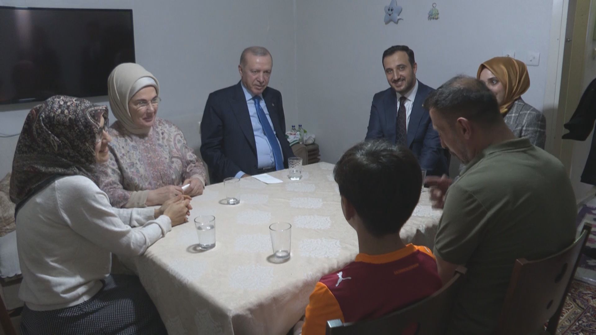 Cumhurbaşkanı Erdoğan Aile İftarına Katıldı