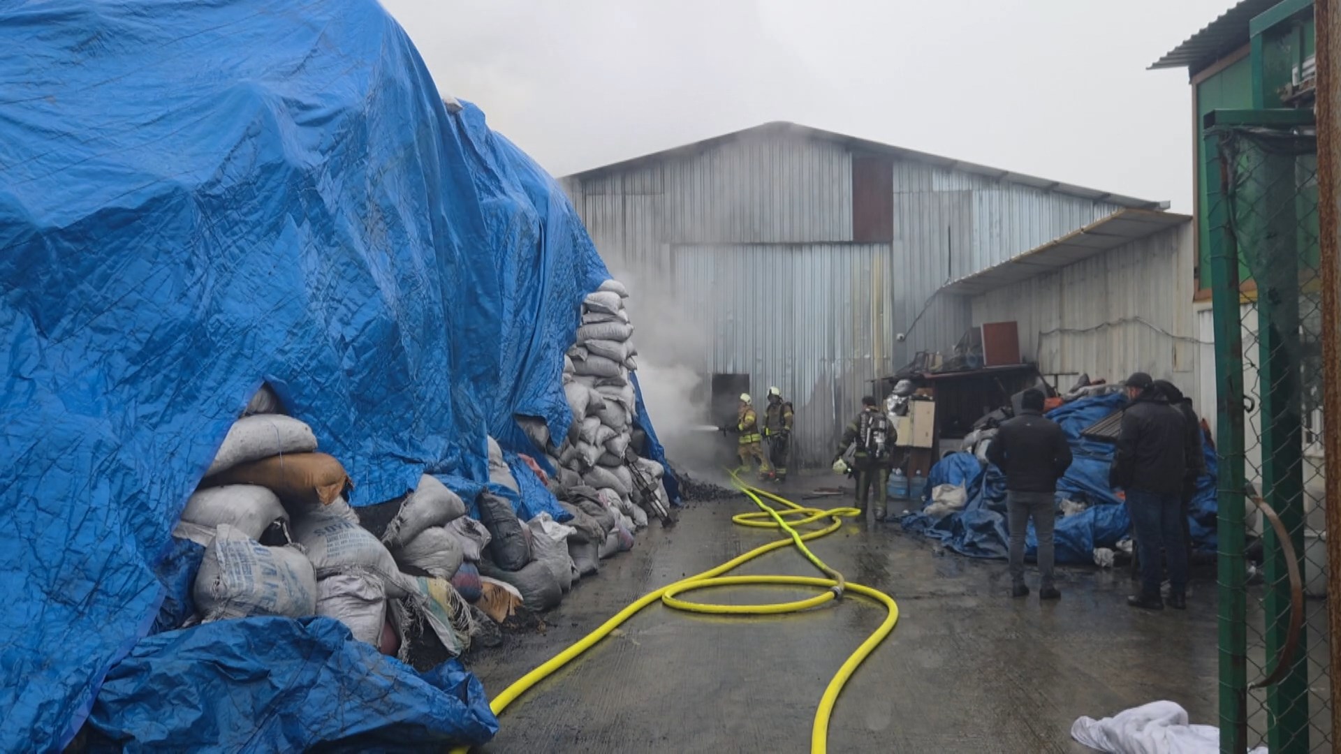 I S T A N B U L E Y U P S U L T A N D A 3 I S Y E R I N D E Y A N 1180512 350658