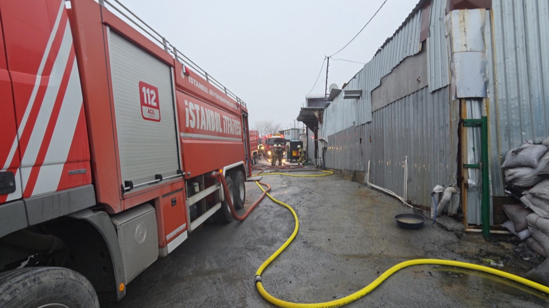 I S T A N B U L E Y U P S U L T A N D A 3 I S Y E R I N D E Y A N 1180513 350658