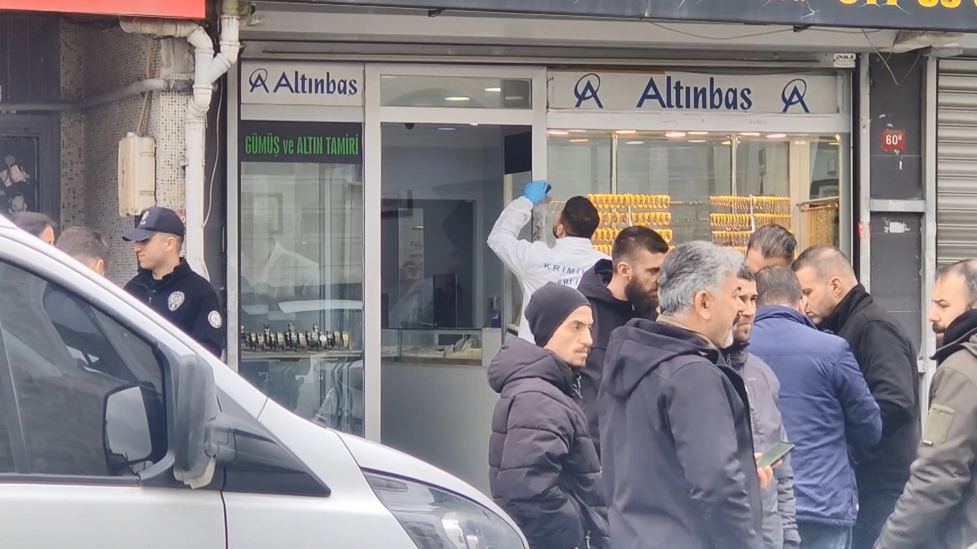 I S T A N B U L E Y U P S U L T A N’ D A K U Y U M C U Y A S O Y G U 1162350 345239