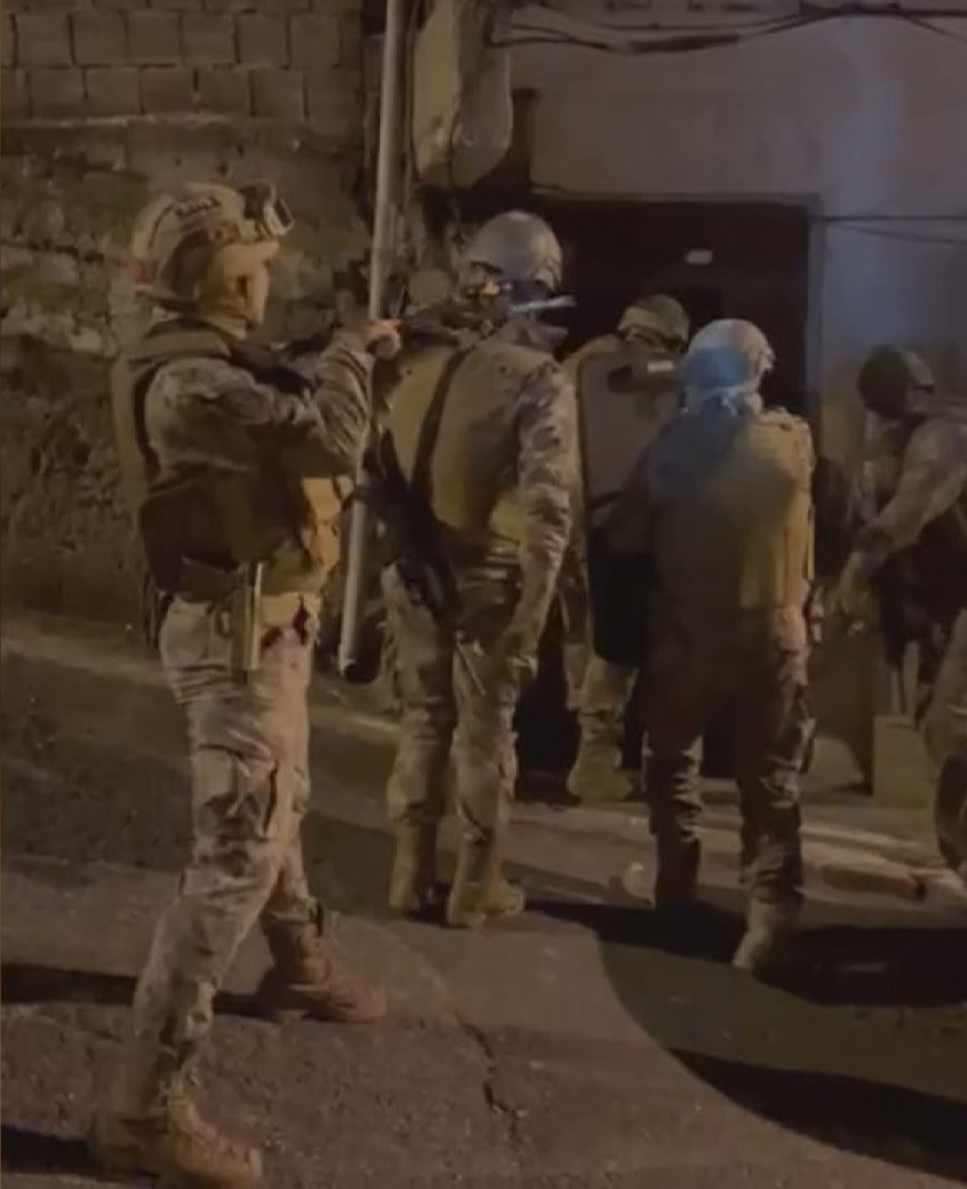 I S T A N B U L I S T A N B U L M E R K E Z L I 5 I L D E S U C O 1182876 351360