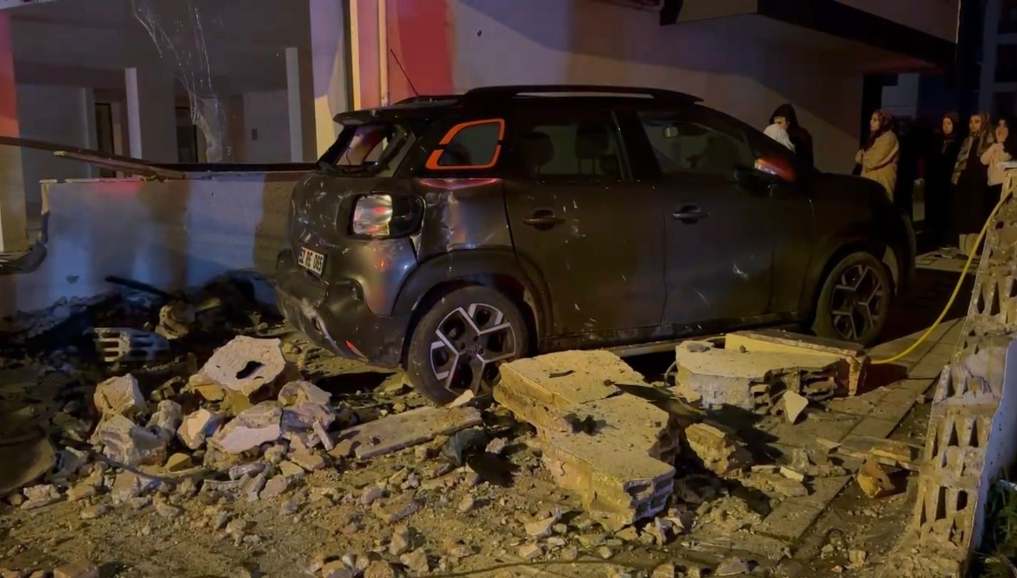 I S T A N B U L S U L T A N B E Y L I D E O T O M O B I L P A R K H 1149257 341287