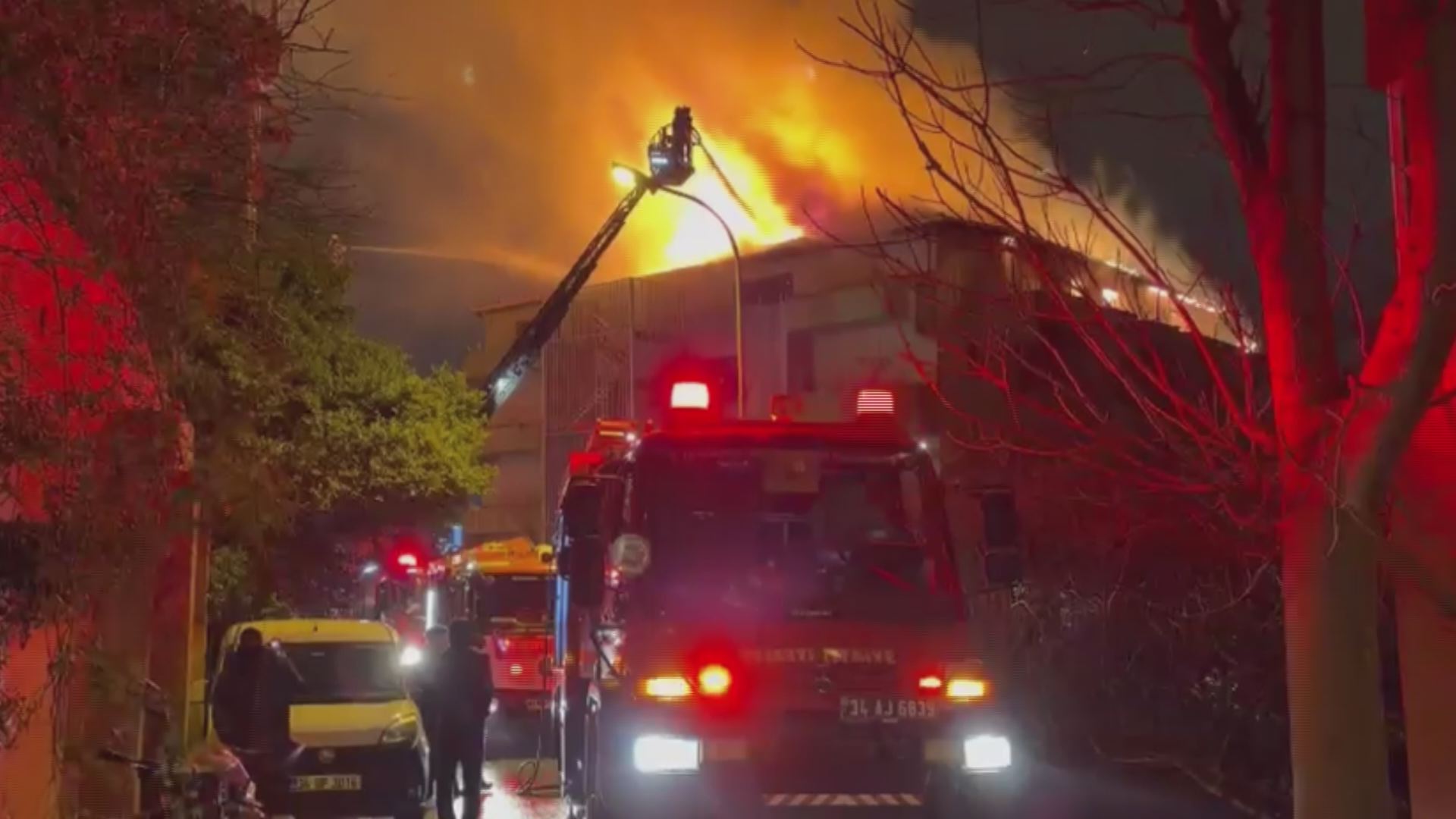 I S T A N B U L U S K U D A R’ D A 7 K A T L I M E T R U K B I N 1159792 344394