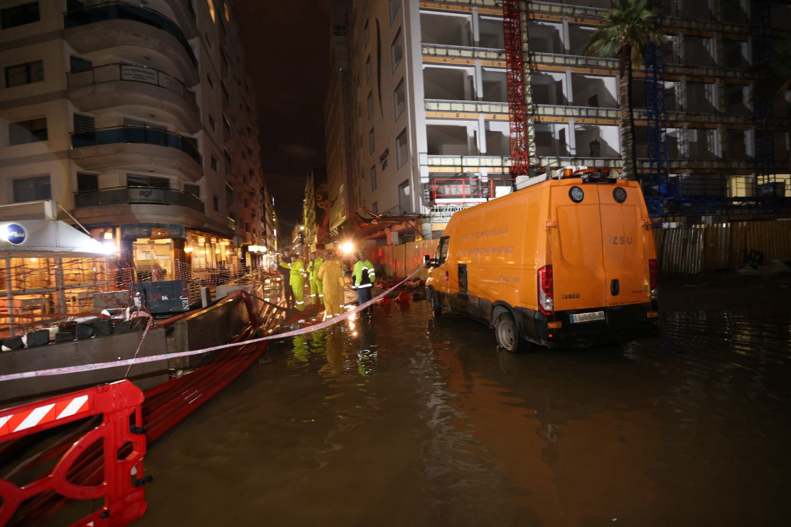 I Z M I R’ D E D E N I Z S E V I Y E S I 85 S A N T I M E T R E Y U 1173340 348532