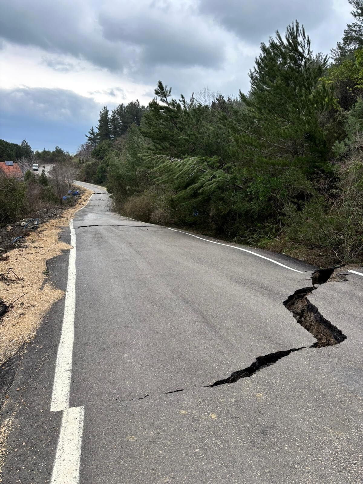 K A S T A M O N U D A H E Y E L A N N E D E N I Y L E S A H I L Y O L 1190470 353750