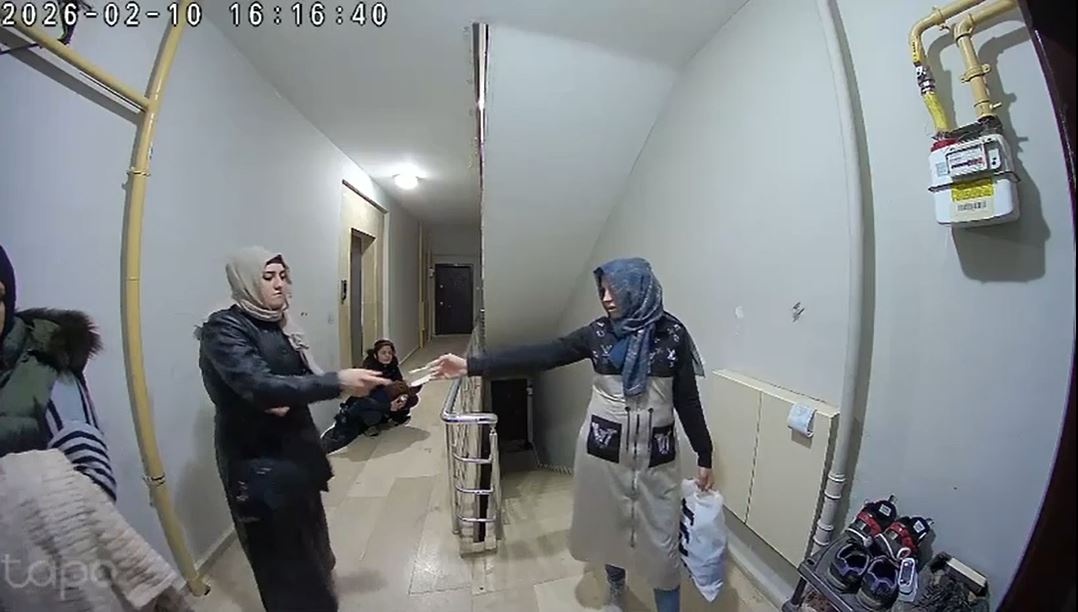 K I M L I K K A R T I I L E H I R S I Z L I K G I R I S I M I N D E 3 1171225 347896