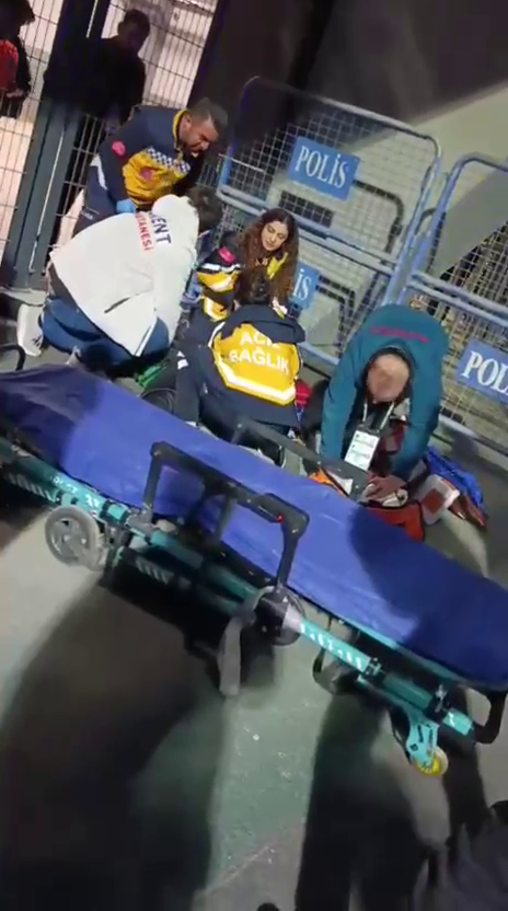 K O C A E L I S P O R B E S I K T A S M A C I N D A T R I B U N D E N D 1152701 342311