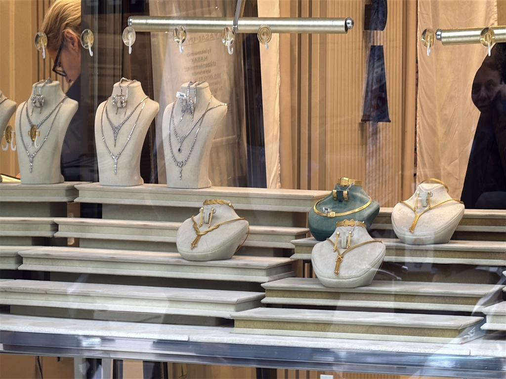 K U Y U M C U D U K K A N I N D A N 15 K I L O A L T I N C A L A N 1160601 344653