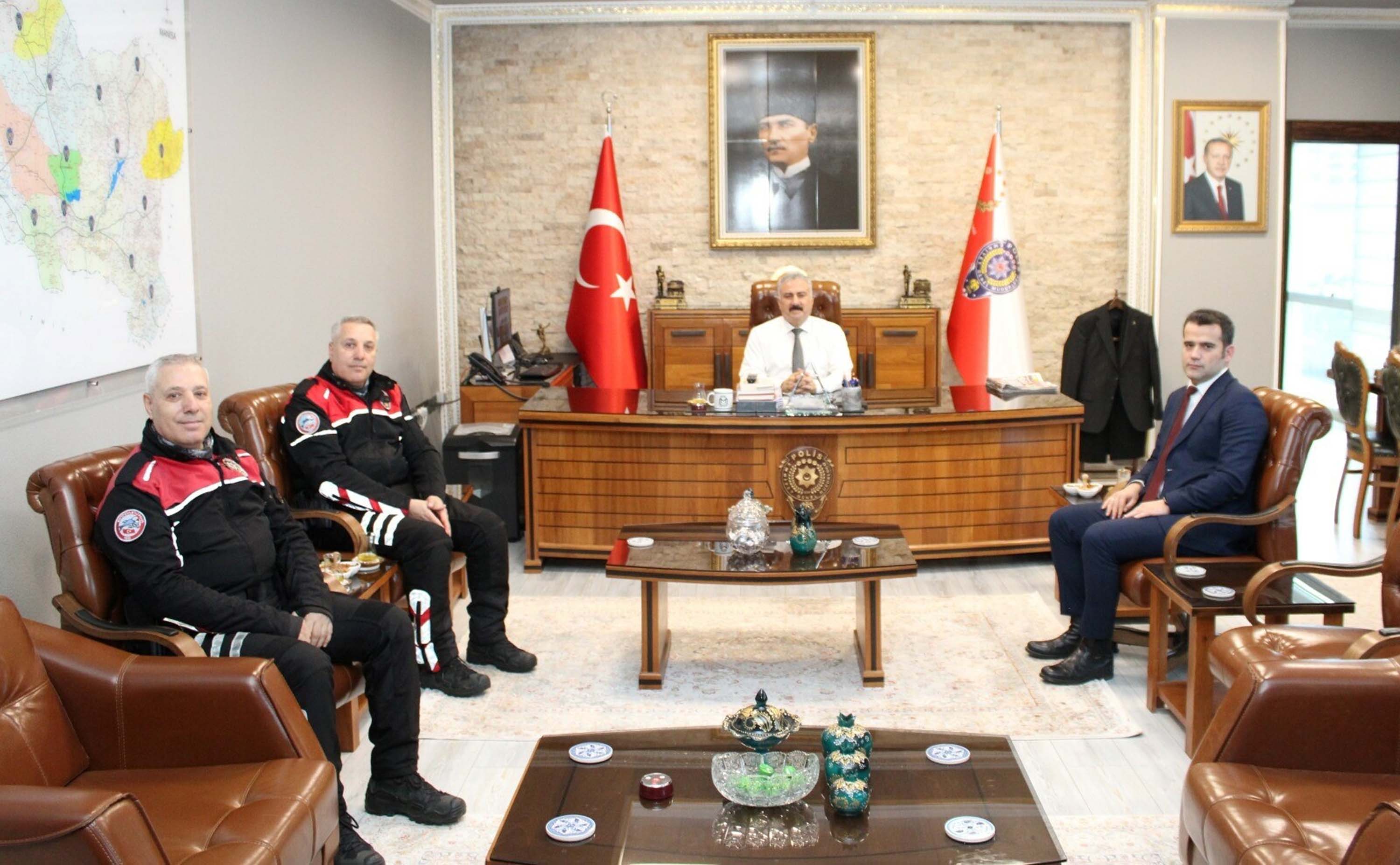 M A N I S A N I N I K I Z Y U N U S L A R I E M E K L I Y E A Y R 1164769 345999