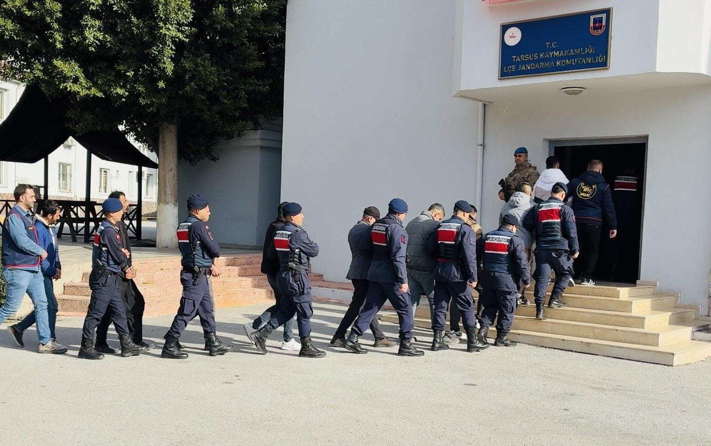 M E R S I N D E U Y U S T U R U C U O P E R A S Y O N U N D A 40 T U 1151300 341918