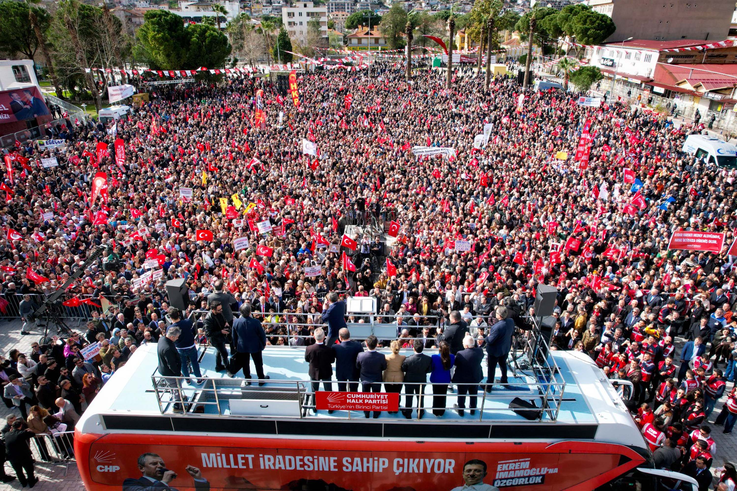 O Z G U R O Z E L B I Z S E C I M S A N D I G I B E K L I Y O R U Z 1169459 347359