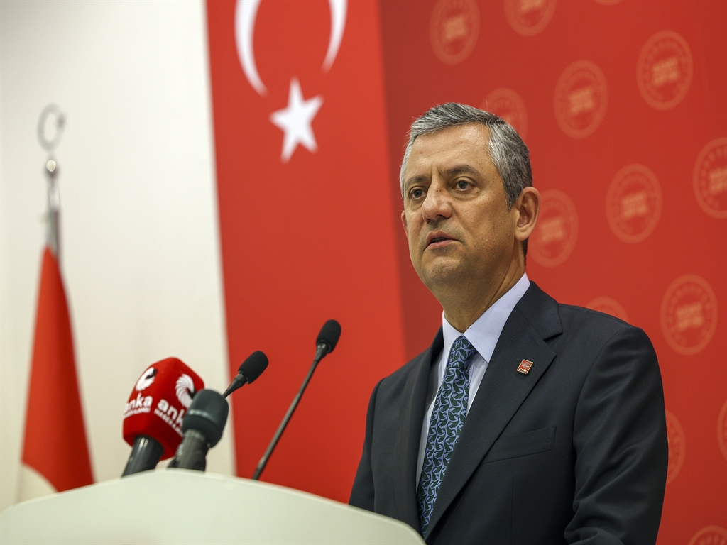 Özgür Özel: Değişim Herkese İyi Gelecek