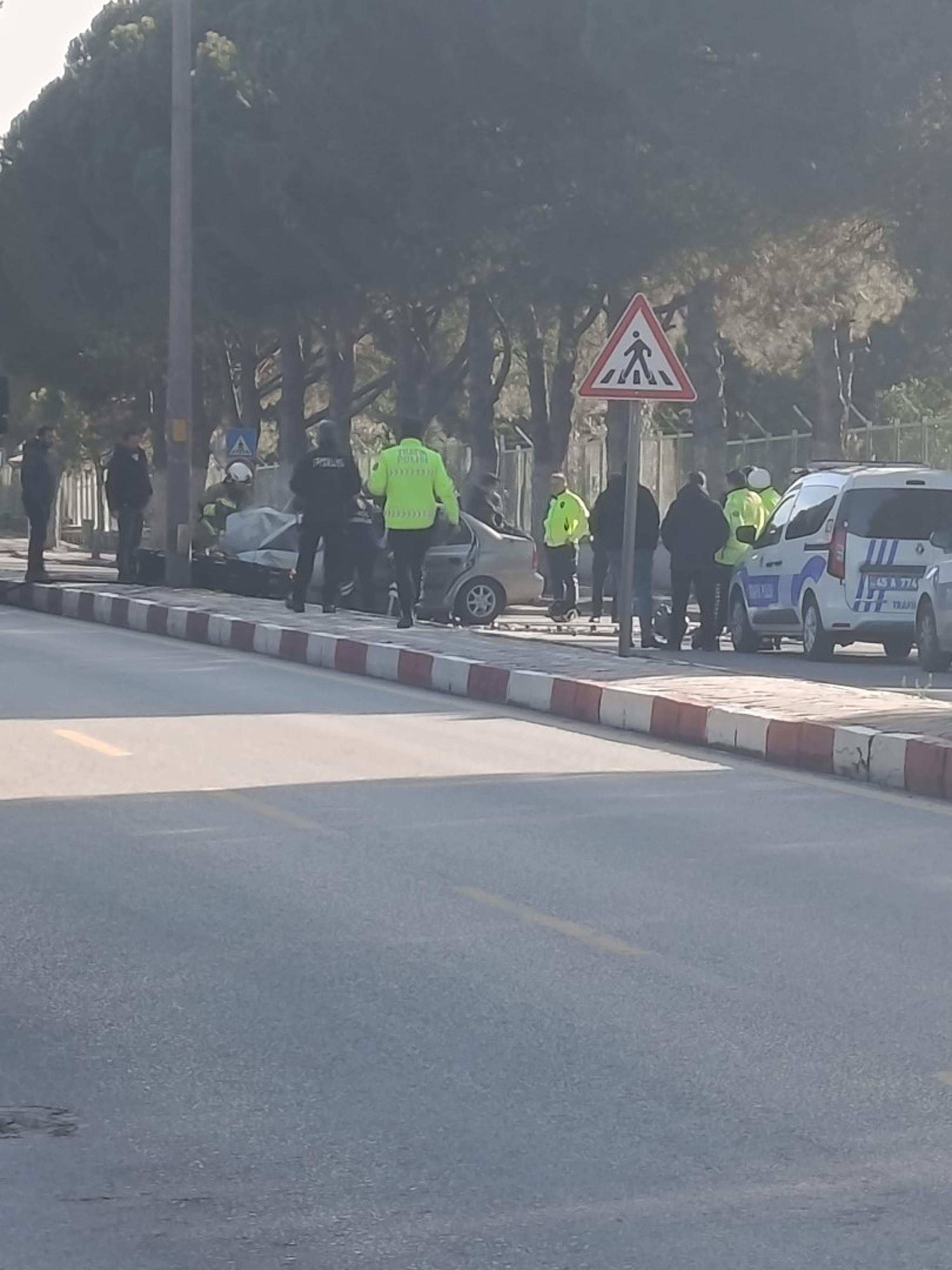 P O L I S I N D U R I H T A R I N A U Y M A Y A N S U R U C U O 1150025 341513