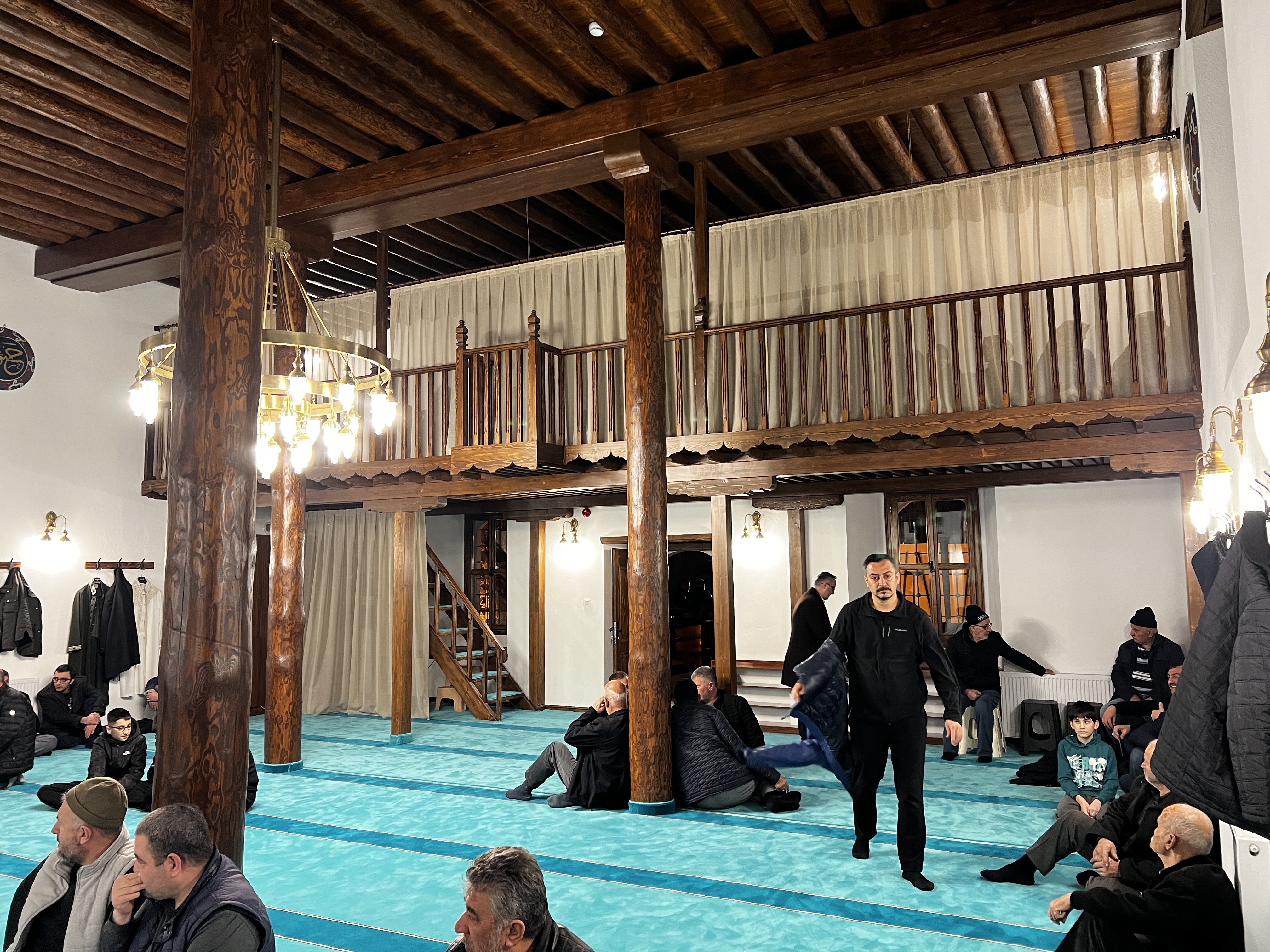 R E S T O R E E D I L E N T A R I H I C A M I R A M A Z A N D A I L 1175621 349224