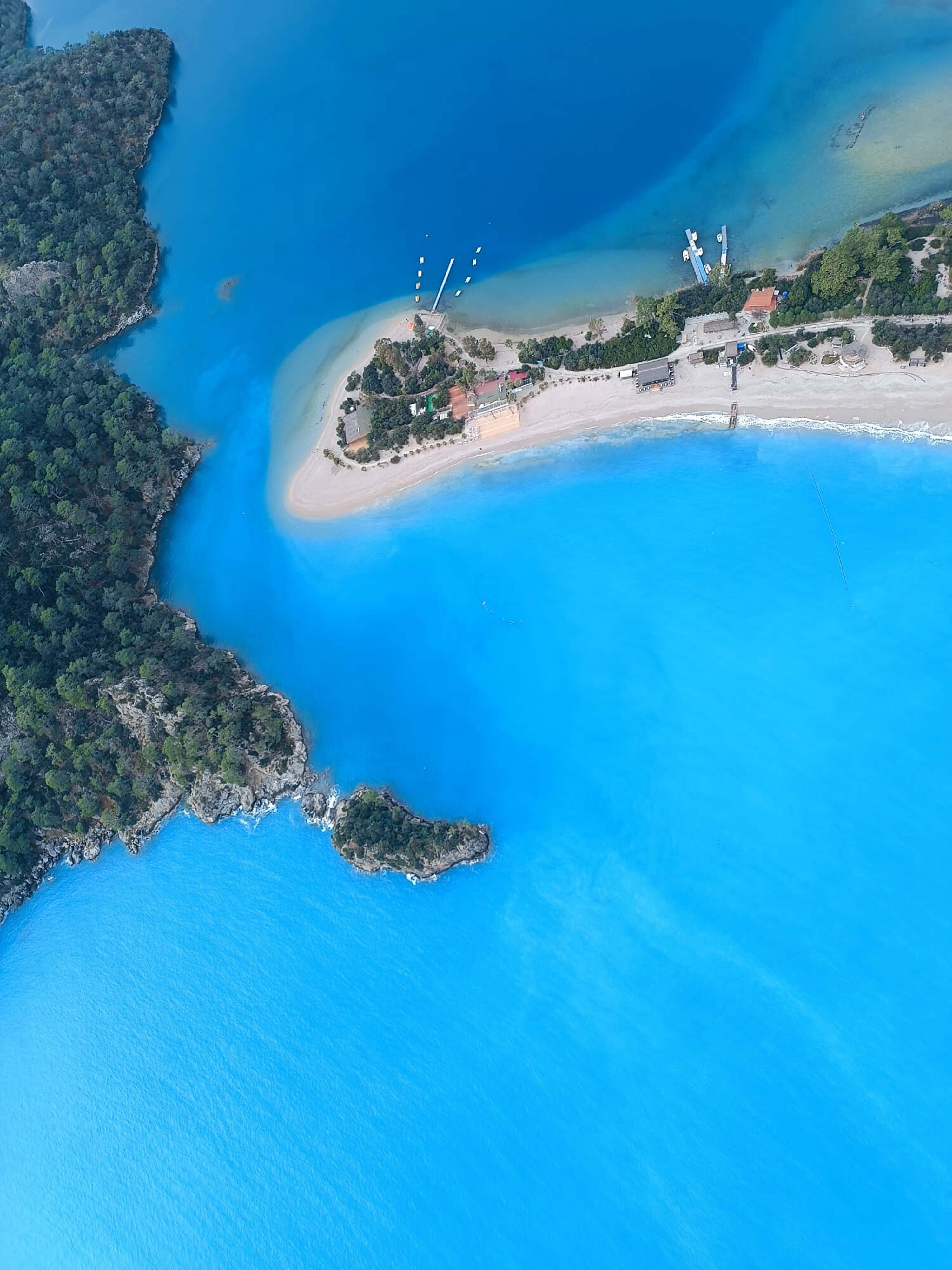 Sağanak Sonrası Ölüdeniz’in Rengi Turkuaza Döndü