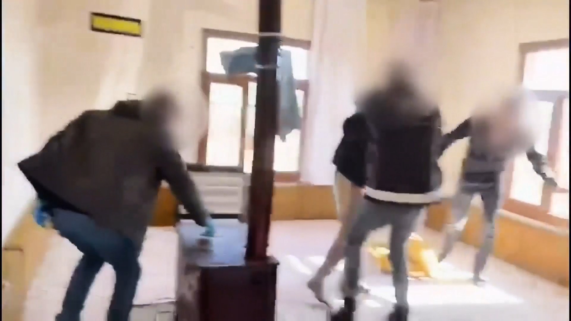 S A N L I U R F A D A 20 M I L Y O N L I R A L I K T E L E F O N D 1160186 344521