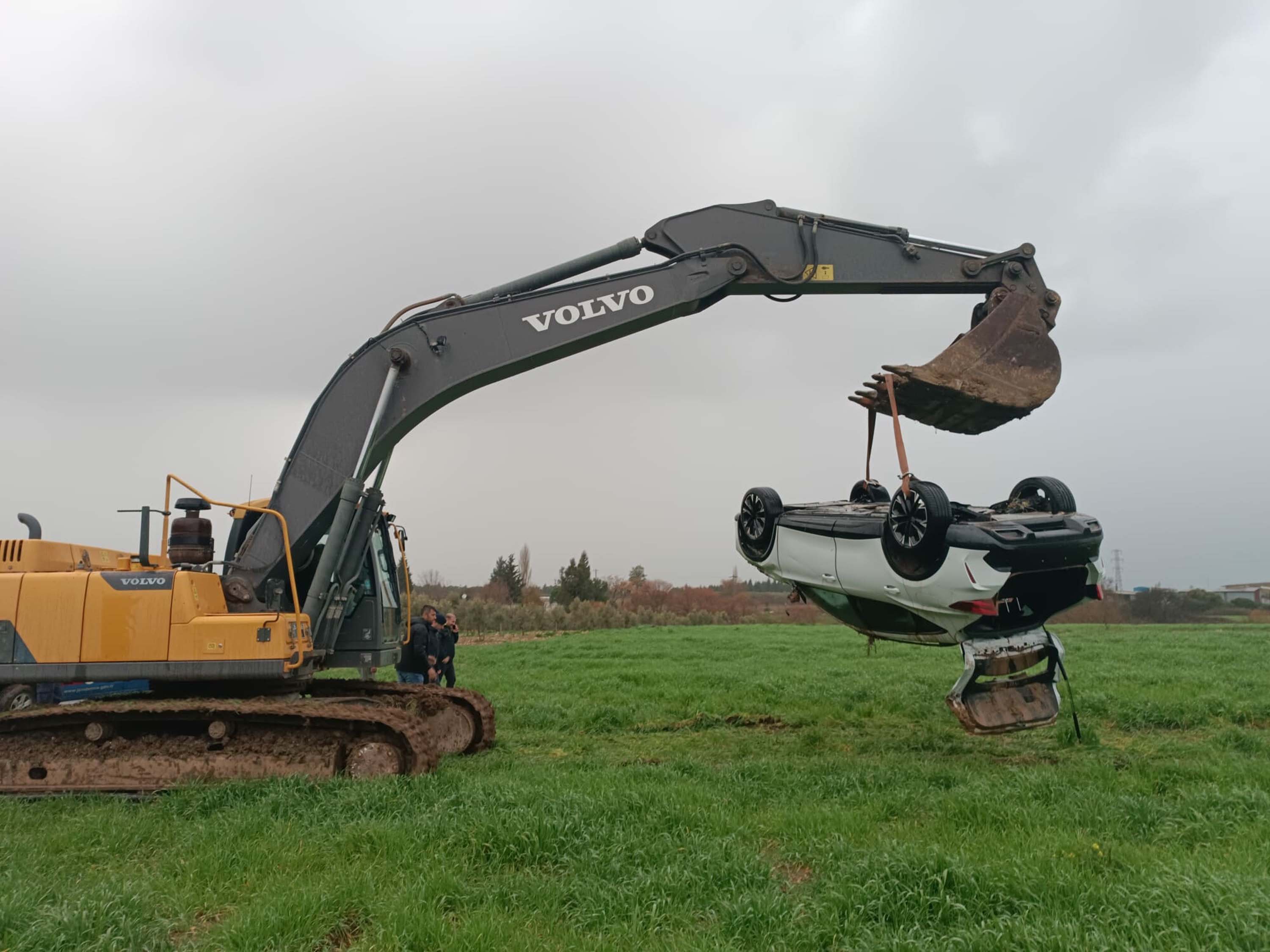 S E L E K A P I L A N O T O M O B I L D E 2 K A D I N I N O L D U G U 1171046 347853