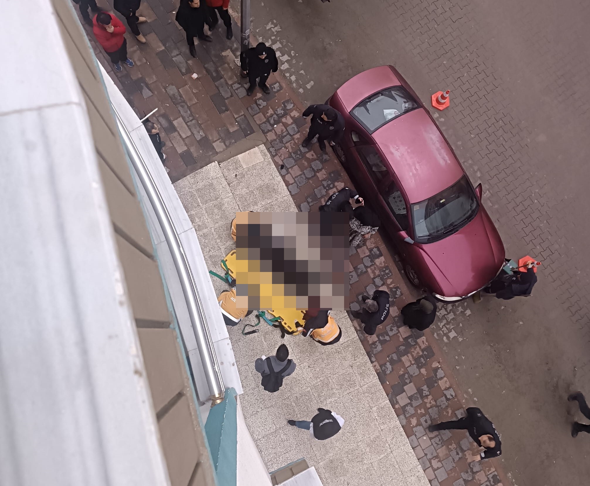 Siirt'te 3'üncü Kattan Düşen Kadın Öldü