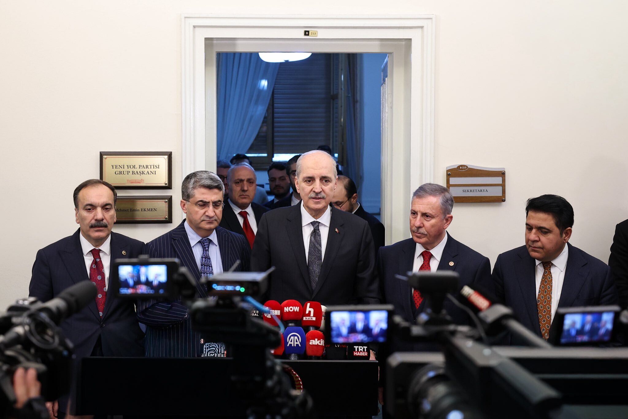 T B M M B A S K A N I K U R T U L M U S T A N A K P A R T I V E Y 1185770 352294