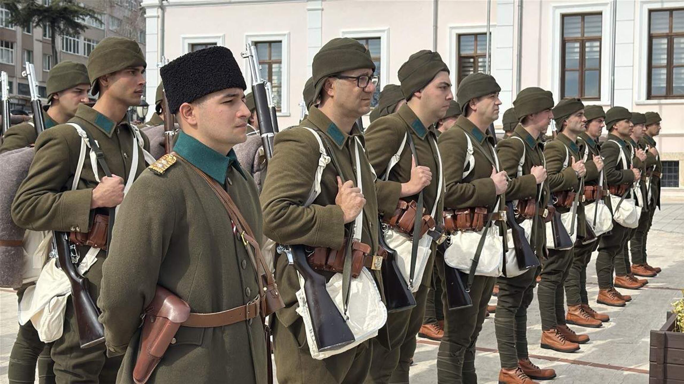 T E K I R D A G D A 57 N C I A L A Y 111 Y I L S O N R A Y 1184121 351785