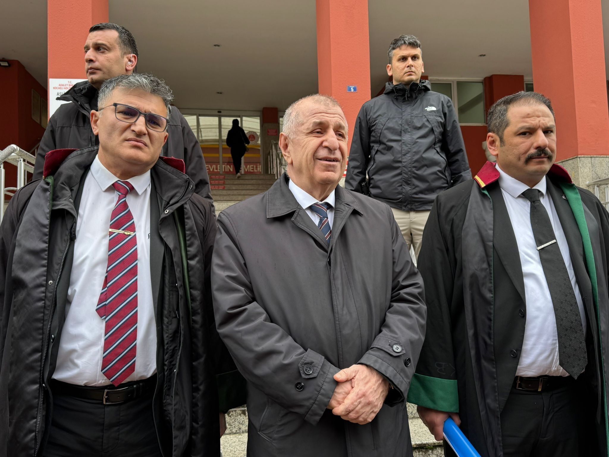 Ümit Özdağ Tehdit Davasında İlk Kez Hakim Önünde