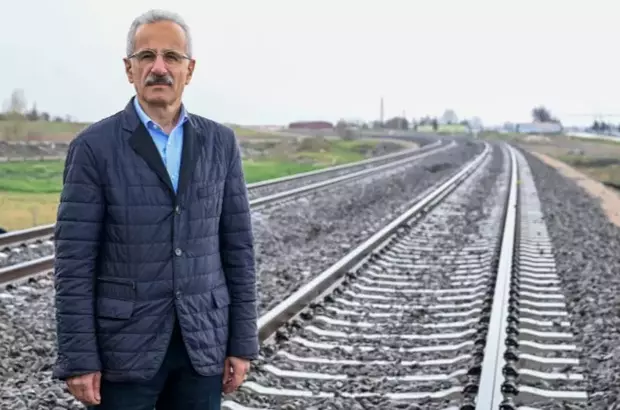 Bakan Uraloğlu: Mersin-Gaziantep Seyahati 2 Saat 15 Dakikaya Düşecek