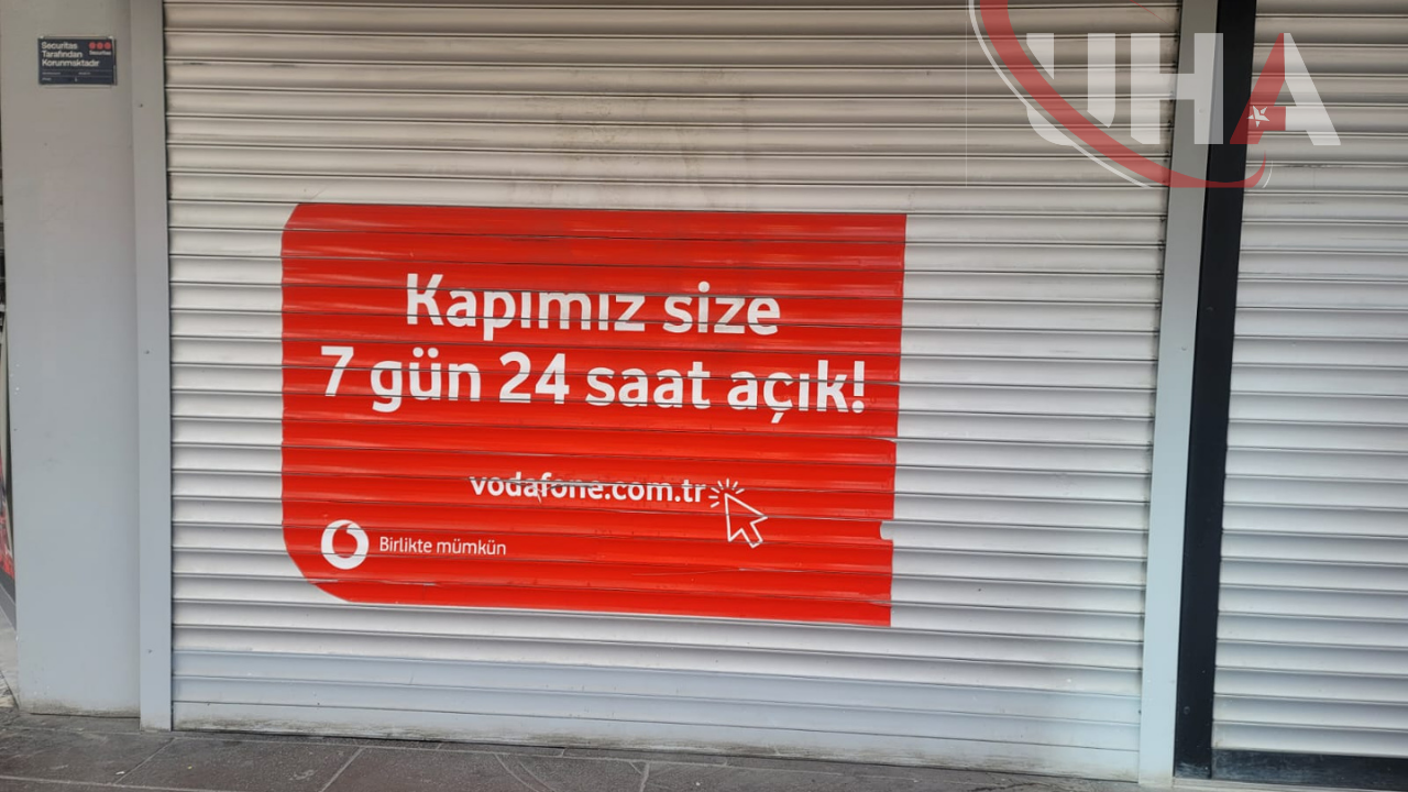 Vodafone Esat Şubesinde "7/24" Bilmecesi: Tabelada Açık, Gerçekte Kapalı