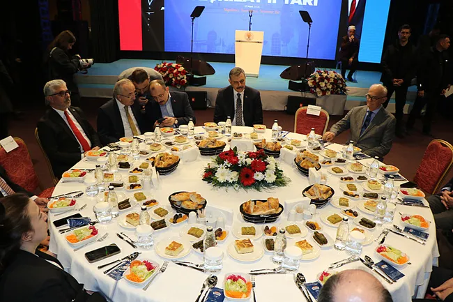 0X0 Icisleri Bakani Ciftci Genclerimizi Suca Surukleyen Her Turlu Yapi Ile Mucadele Ediyoruz 1773771698369