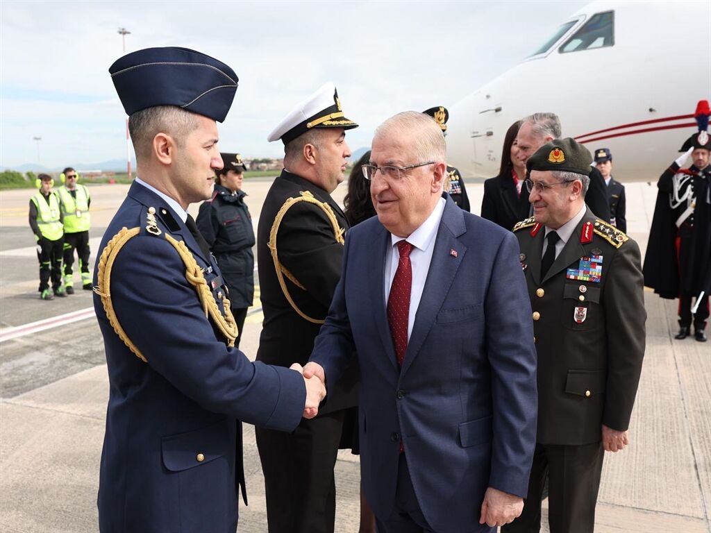 Bakan Güler İtalyan Mevkidaşının Davetiyle İtalya’da