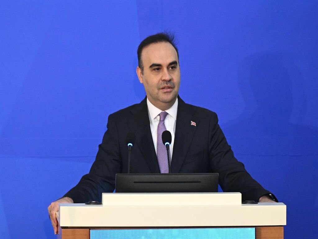 Bakan Kacır Duyurdu: Otomotiv İhracatında Dev Rekor