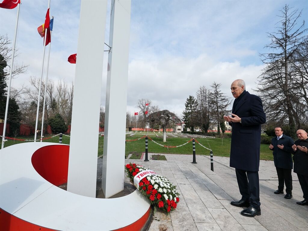 TBMM Başkanı’ndan Bükreş’te Şehitlik Ziyareti