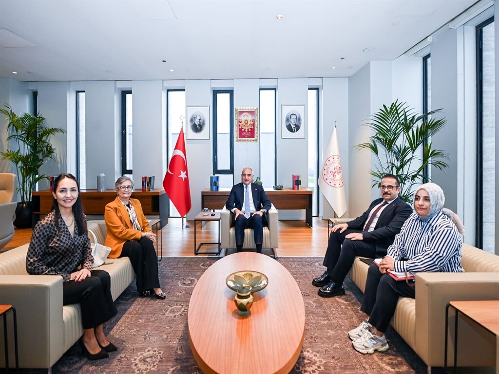 Bakan Ersoy Duyurdu: Yeni Nesil Kütüphaneler Geliyor