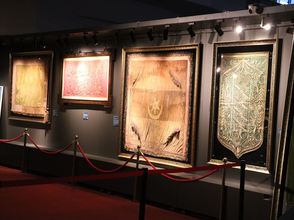 Kayseri’de Kutsal Emanetler Ve Vakıf Eserleri Sergisi Açıldı