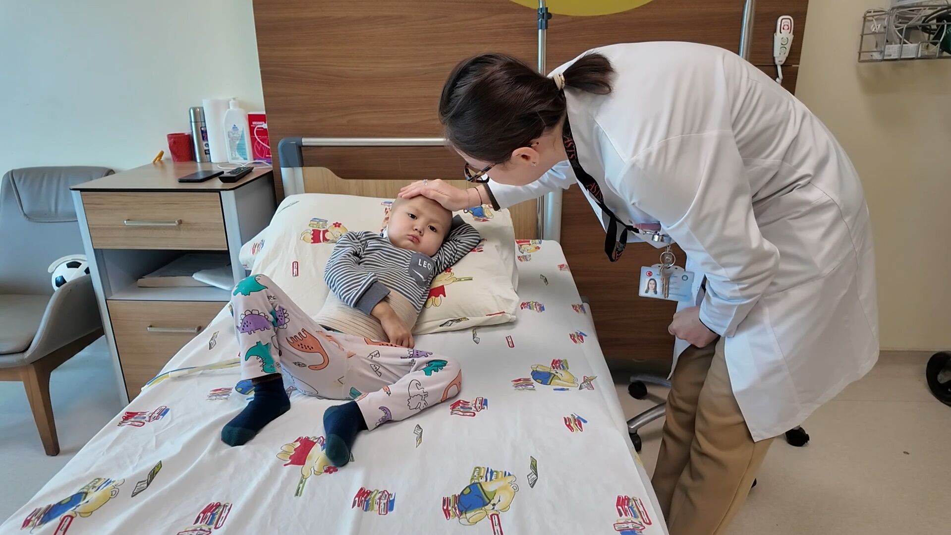 3 Yaşındaki Nuryiğit Karaciğer Nakliyle Hayata Tutundu