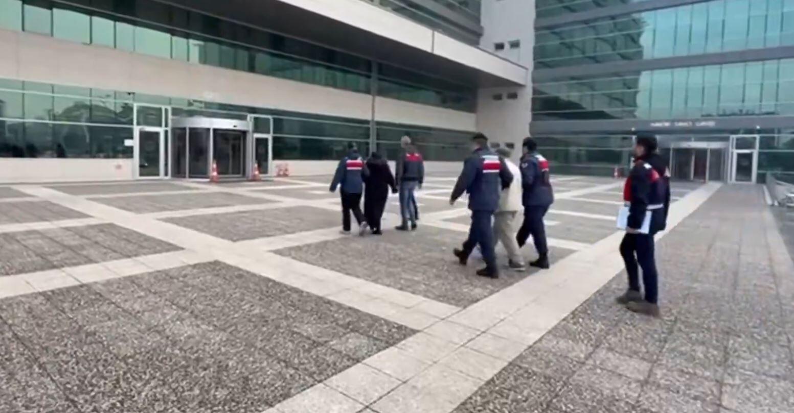 32 I L D E F E T O O P E R A S Y O N U 41 T U T U K L A M A 1225623 364440