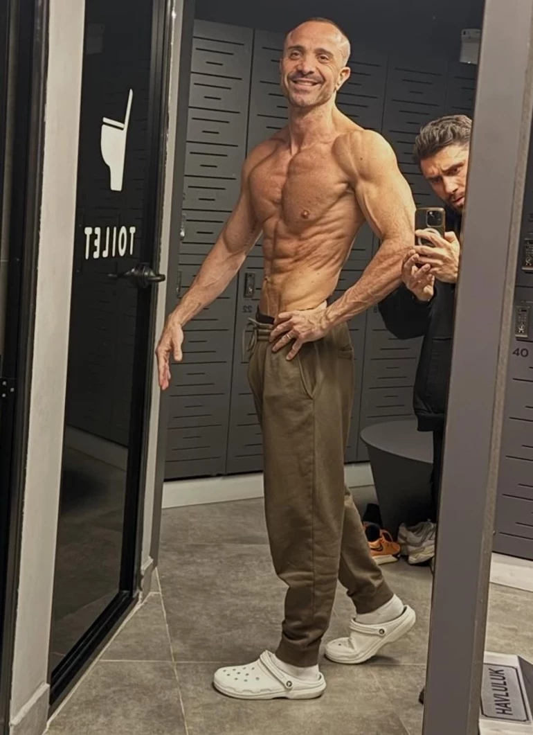 69B7A4Fa2E1C5C3A88Eb60D2