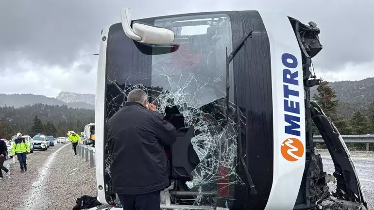 69C12213075D846D2D1C3A43