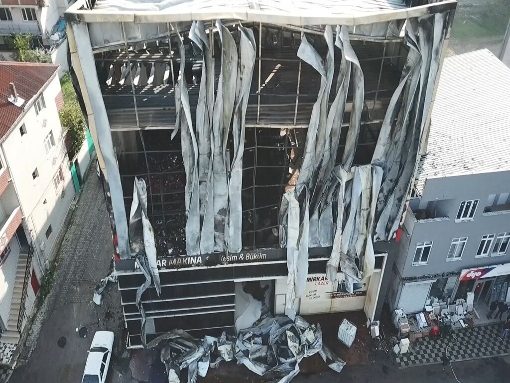 7 I S C I N I N O L D U G U K O Z M E T I K F A B R I K A S I N D A K I 1047464 365603