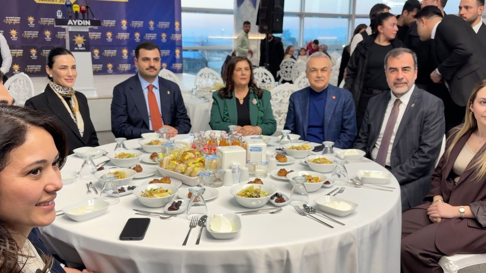 A K P A R T I G E N E L S E K R E T E R I I N A N K E M A L K I L 1213139 360748