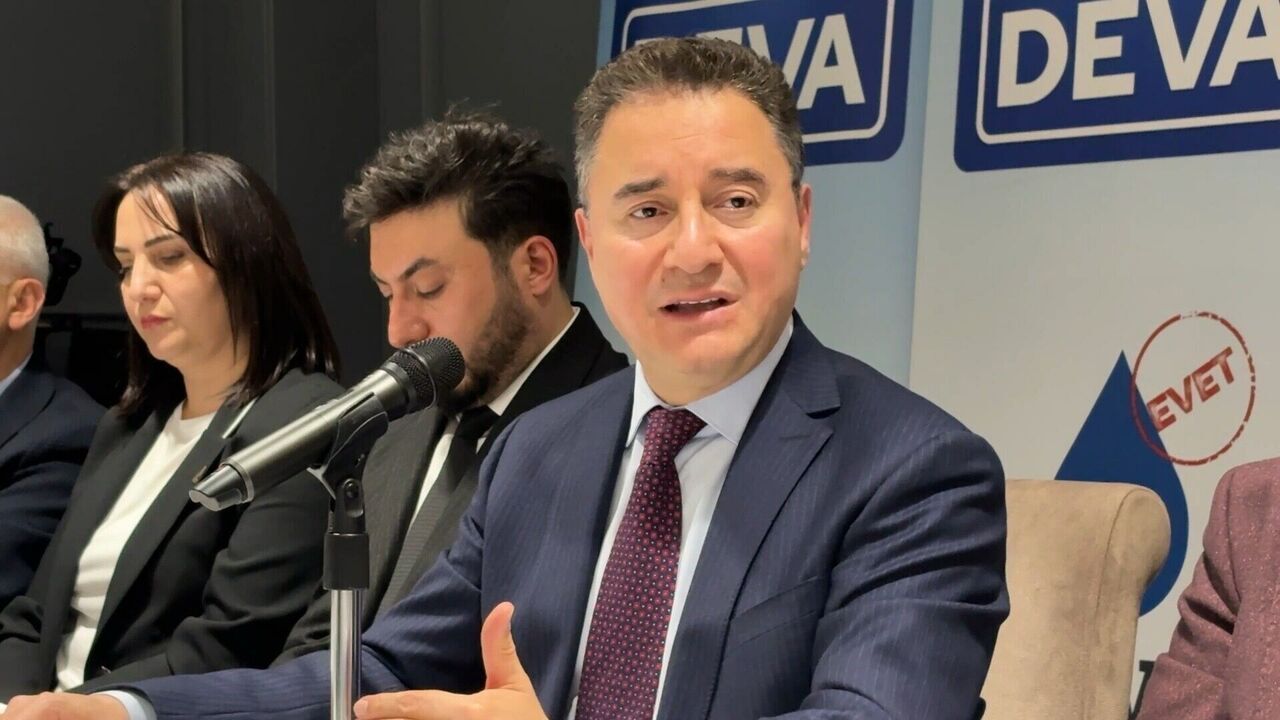 Ali Babacan: Türkiye Provokasyonlara Karşı Aklıselim Olmalı