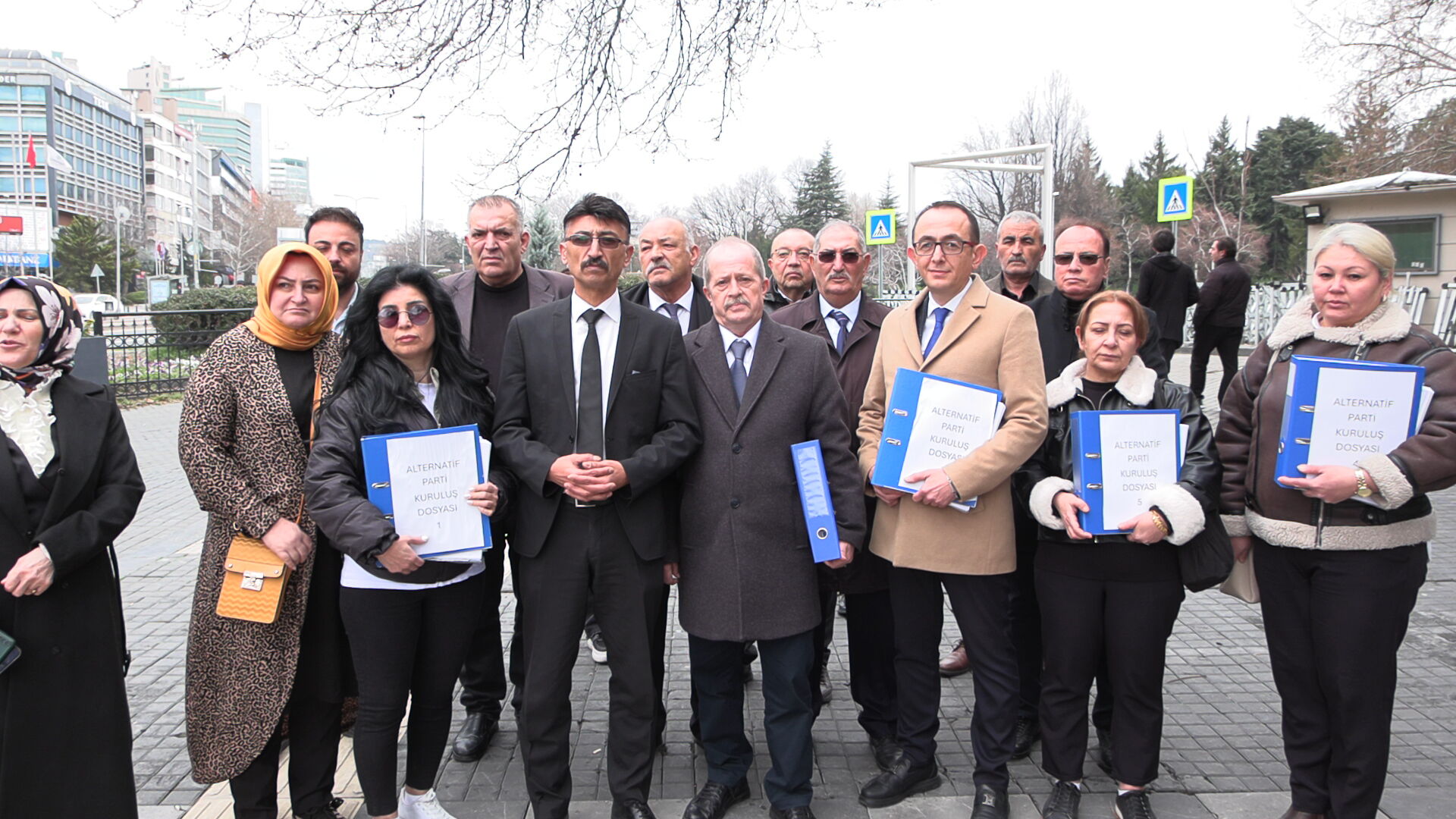 Alternatif Parti Kuruluş Dilekçesi İçişleri Bakanlığı’na Sundu