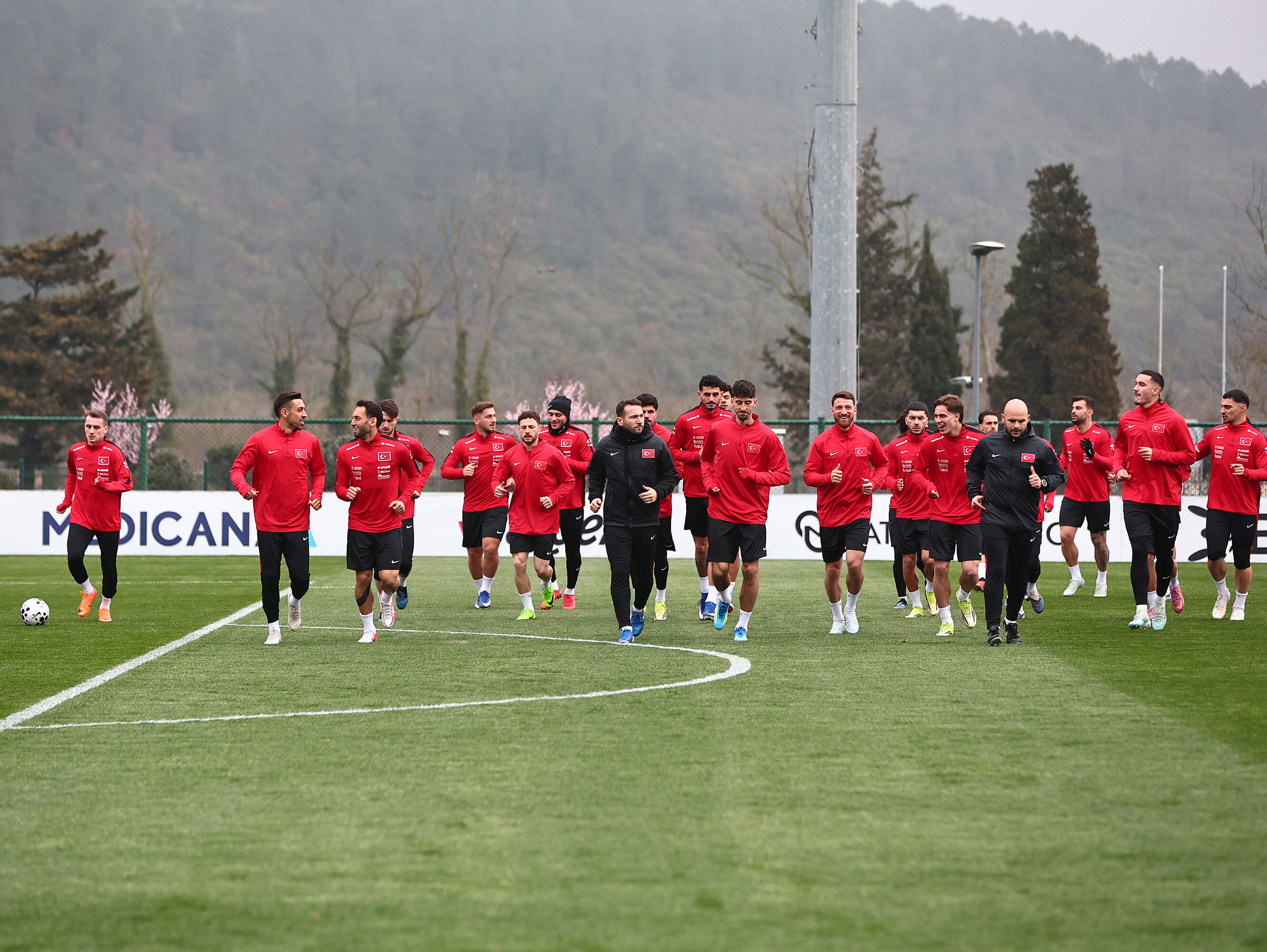 A M I L L I F U T B O L T A K I M I R O M A N Y A M A C I N I N H 1227481 365088